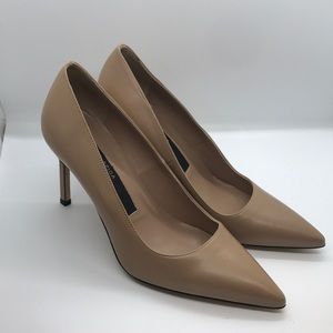 VIA SPIGA WOMEN’S NIKOLE TAN PUMP 7M